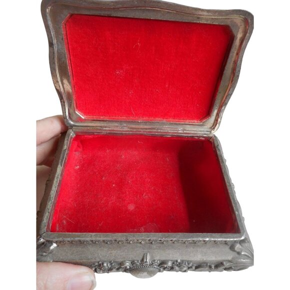 Vintage Ornate Metal silver plated Trinket, storage, jewelry box Japan - Picture 8 of 9